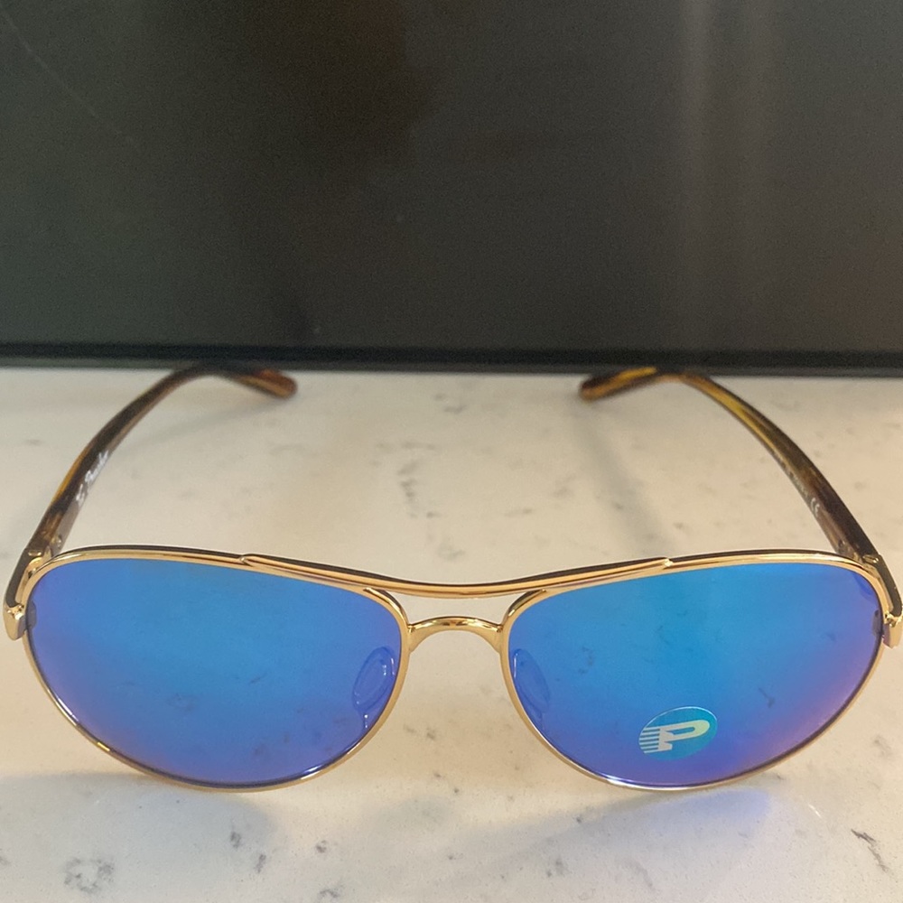 Brand new Oakley Tie Breaker sunglasses